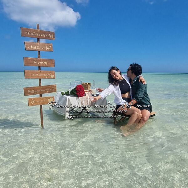 Picnic propuesta de matrimonio en el mar de Sisal